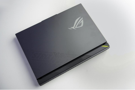 锐龙9 9955HX3D处理器加持，ROG魔霸9化身网游专用机