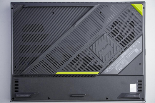 锐龙9 9955HX3D处理器加持，ROG魔霸9化身网游专用机