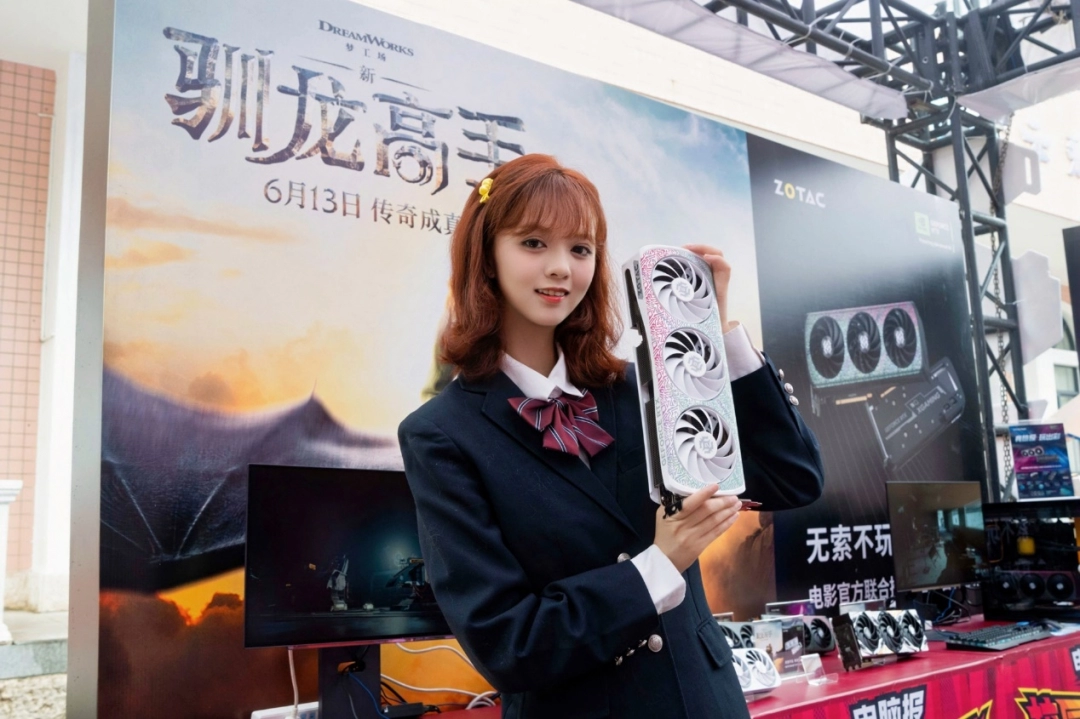 无索不玩，燃动校园：索泰×《新·驯龙高手》云南财经大学校园行圆满落幕