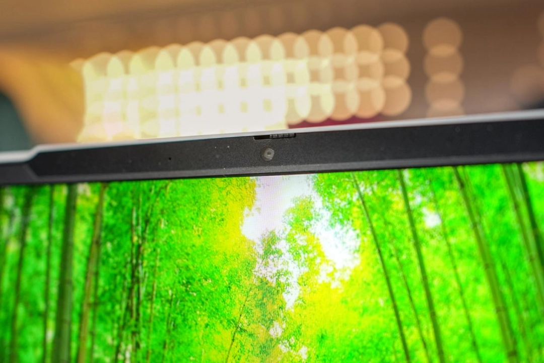 机械革命 蛟龙16 Pro评测：性价比之选，静音与性能兼具