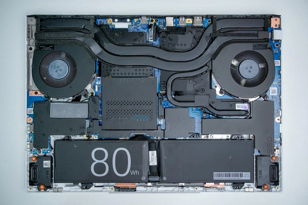 机械革命 蛟龙16 Pro评测：性价比之选，静音与性能兼具