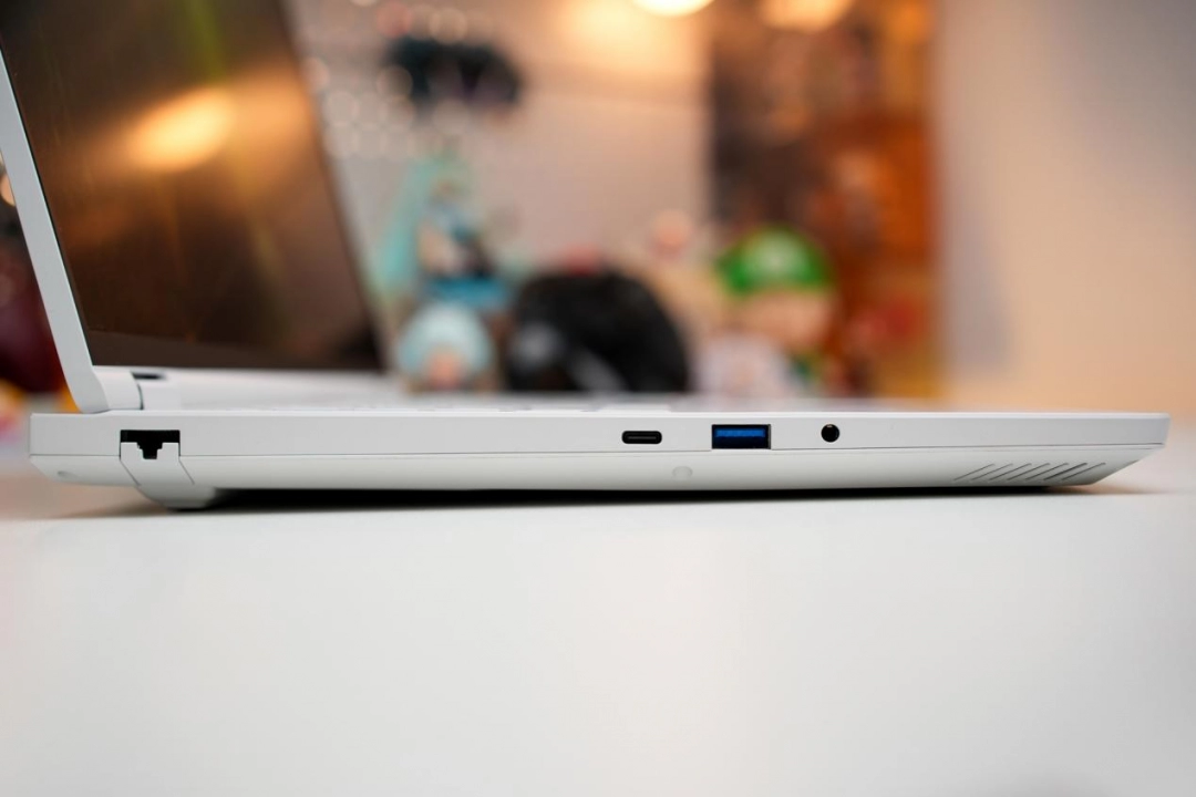 机械革命 蛟龙16 Pro评测：性价比之选，静音与性能兼具