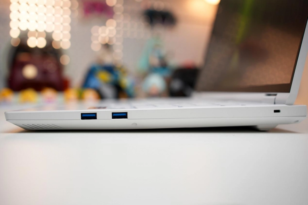 机械革命 蛟龙16 Pro评测：性价比之选，静音与性能兼具