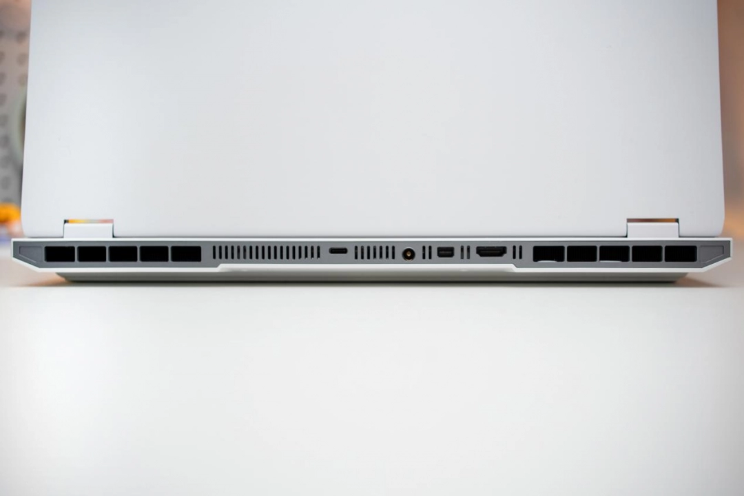 机械革命 蛟龙16 Pro评测：性价比之选，静音与性能兼具