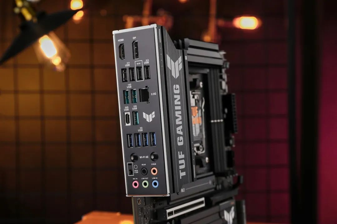 华硕B850/X870主板硬核护航 谱《归唐》史诗篇章