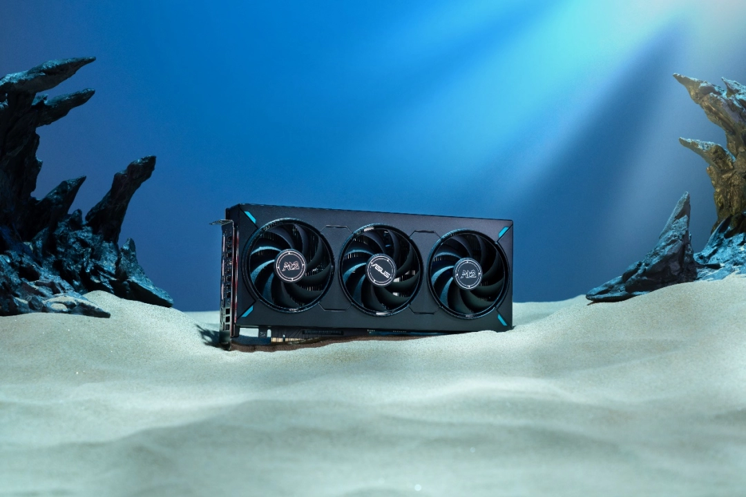 华硕RTX50系显卡高帧畅玩机甲对战游戏《解限机》