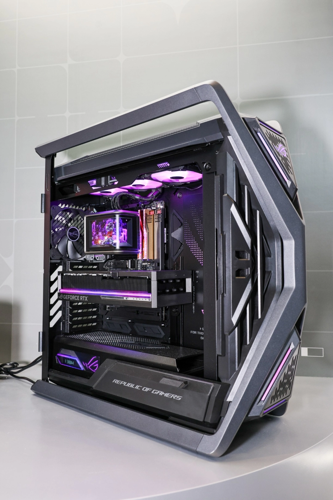 BW2025 ROG玩+乐园 华硕显卡引爆次元狂欢