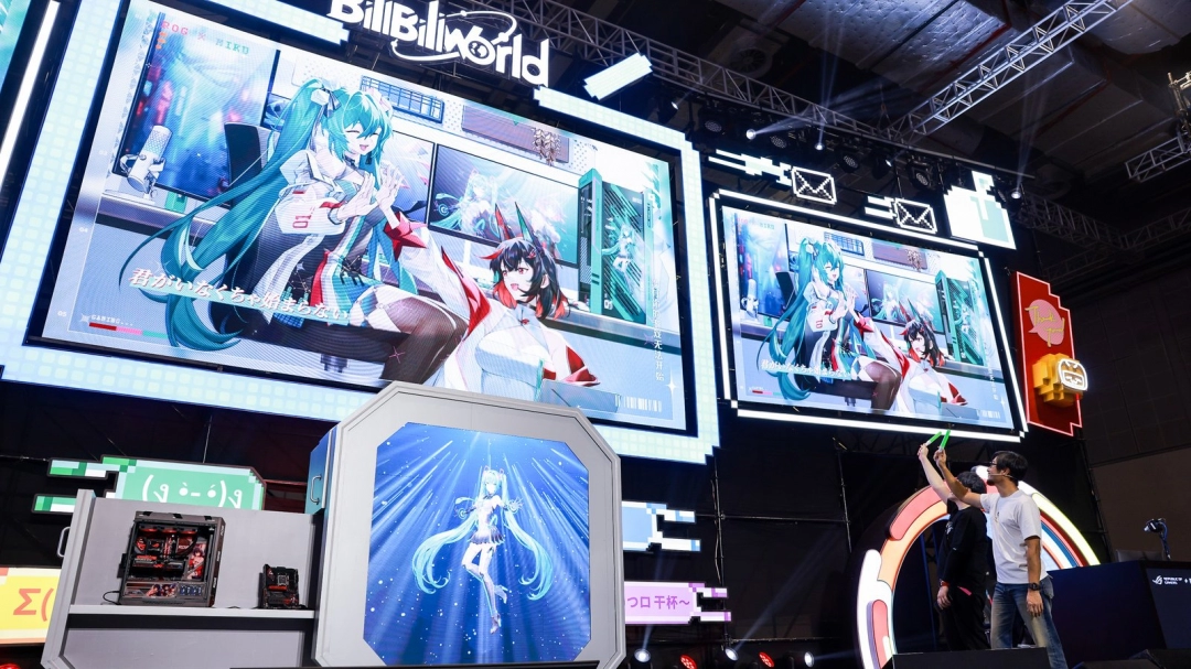 ROG×初音未来联名降临BW 2025，梦幻破次元，热爱齐绽放！