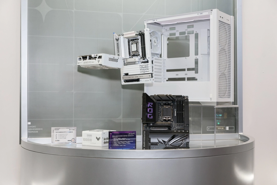 BW2025 华硕主板背置&超频双赛道大放异彩 