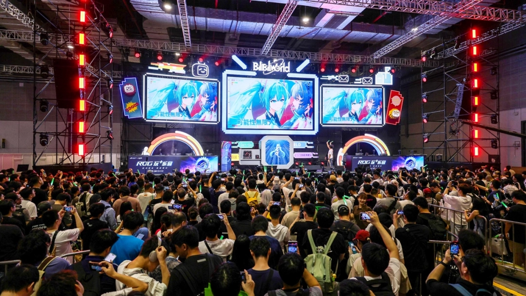 华硕主板BW2025大放异彩 ROG玩+乐园信仰集结