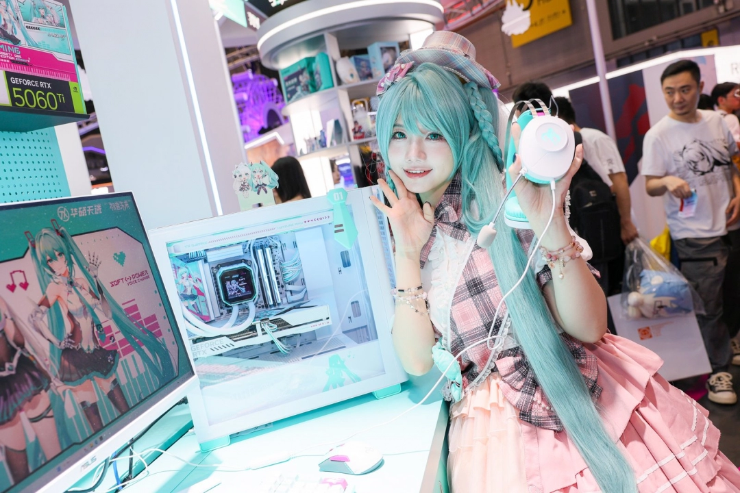 华硕主板BW2025大放异彩 ROG玩+乐园信仰集结