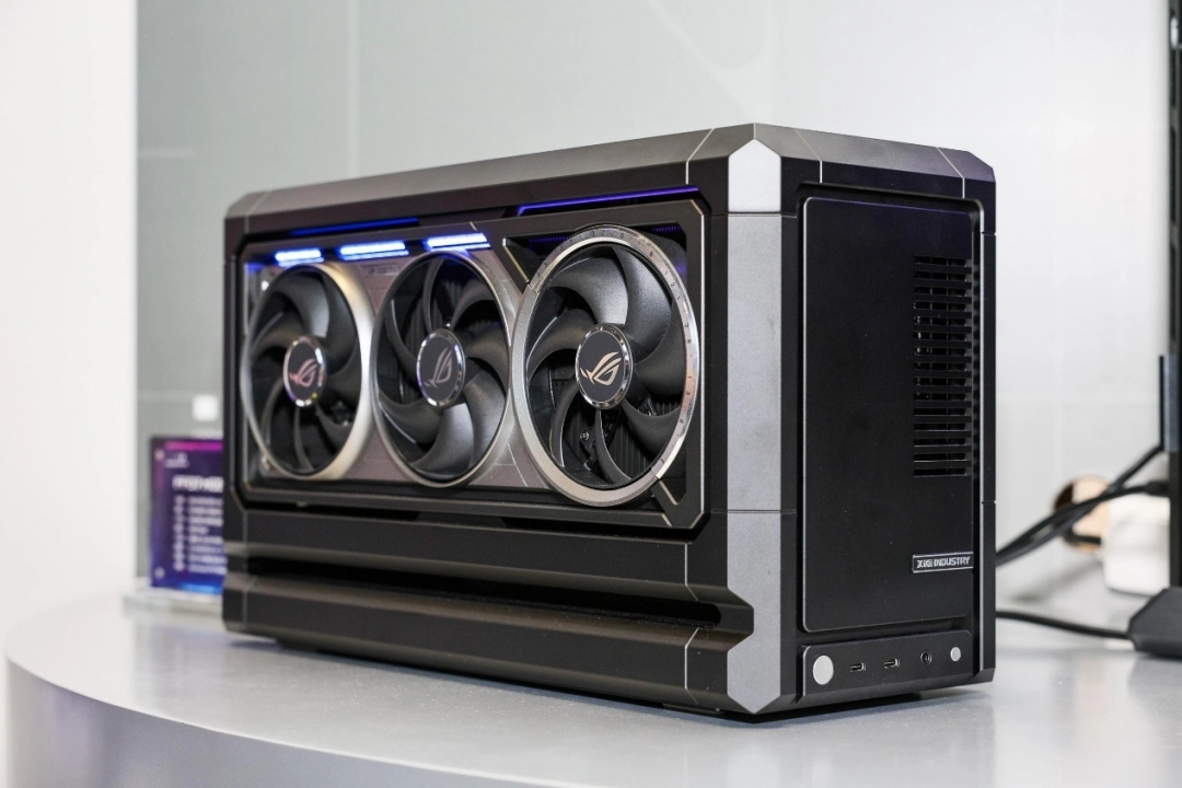 华硕主板撼动BW2025 ROG玩+乐园引玩家狂欢