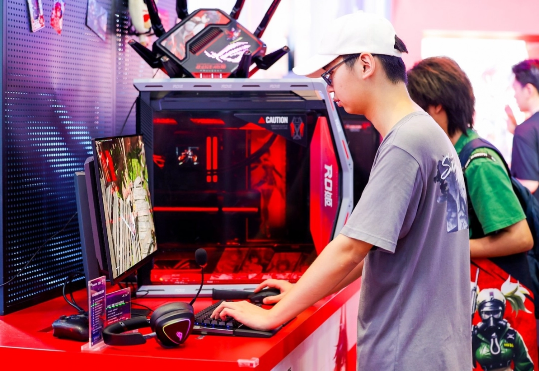 华硕主板撼动BW2025 ROG玩+乐园引玩家狂欢