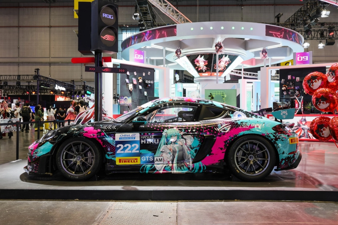 BW2025！华硕显卡信仰集结燃爆全场