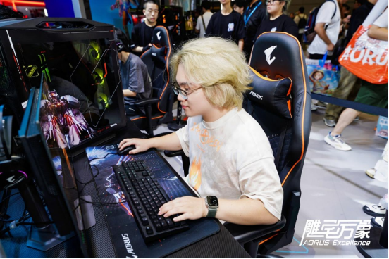 BW2025技嘉AORUS战力全开，次元突破！硬核电竞引爆文化狂潮