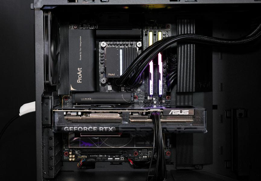 算力重构视界 华硕主板惊艳BIRTV2025