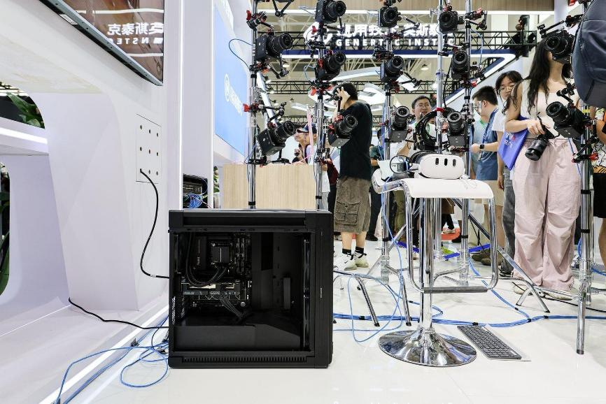 算力重构视界 华硕主板惊艳BIRTV2025