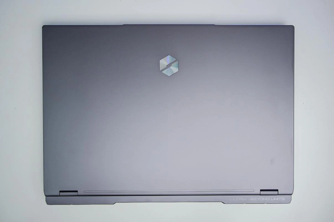 机械革命苍龙16 Ultra评测：锐龙9 9955HX3D+RTX 5090，顶级配置体验千帧游戏