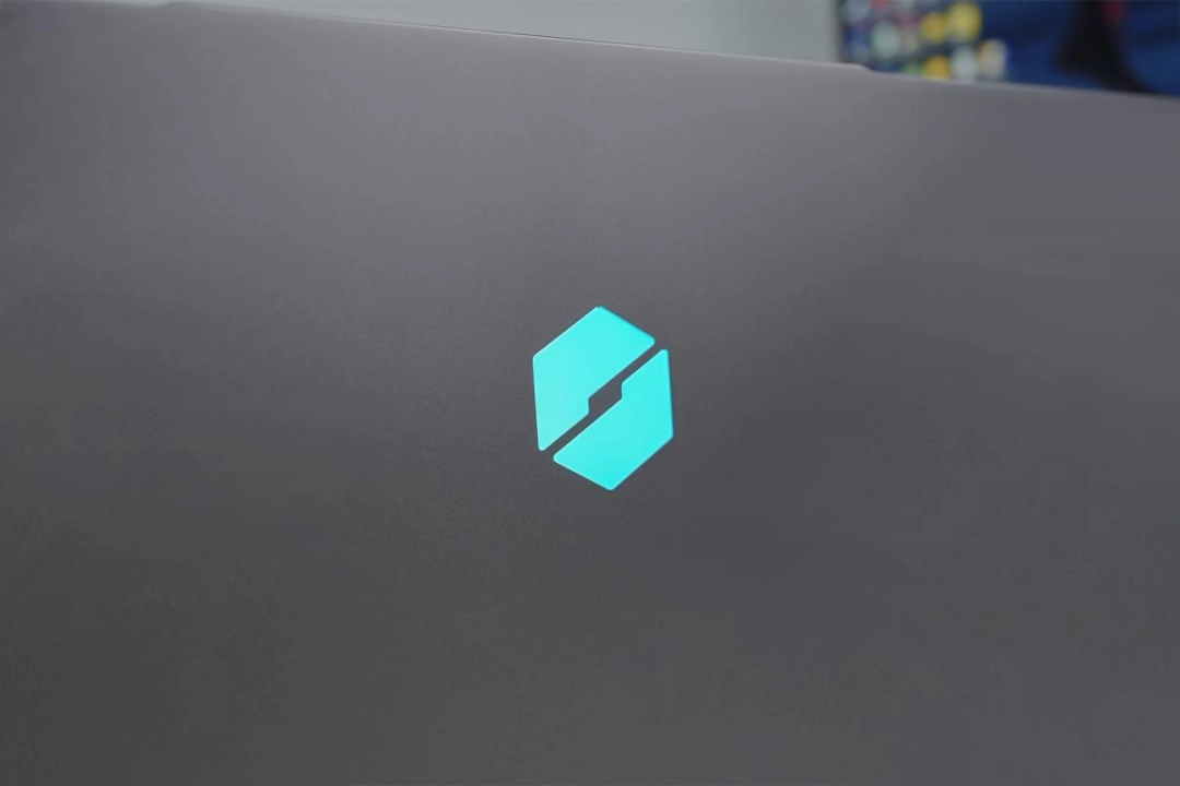 机械革命苍龙16 Ultra评测：锐龙9 9955HX3D+RTX 5090，顶级配置体验千帧游戏