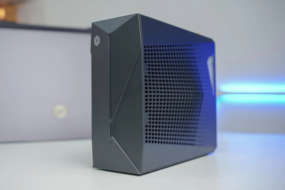 机械革命苍龙16 Ultra评测：锐龙9 9955HX3D+RTX 5090，顶级配置体验千帧游戏