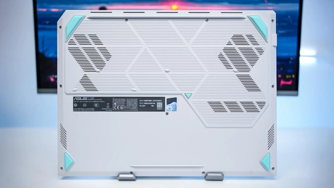 华硕天选6 Pro 锐龙版评测：适合年轻群体的潮流游戏本