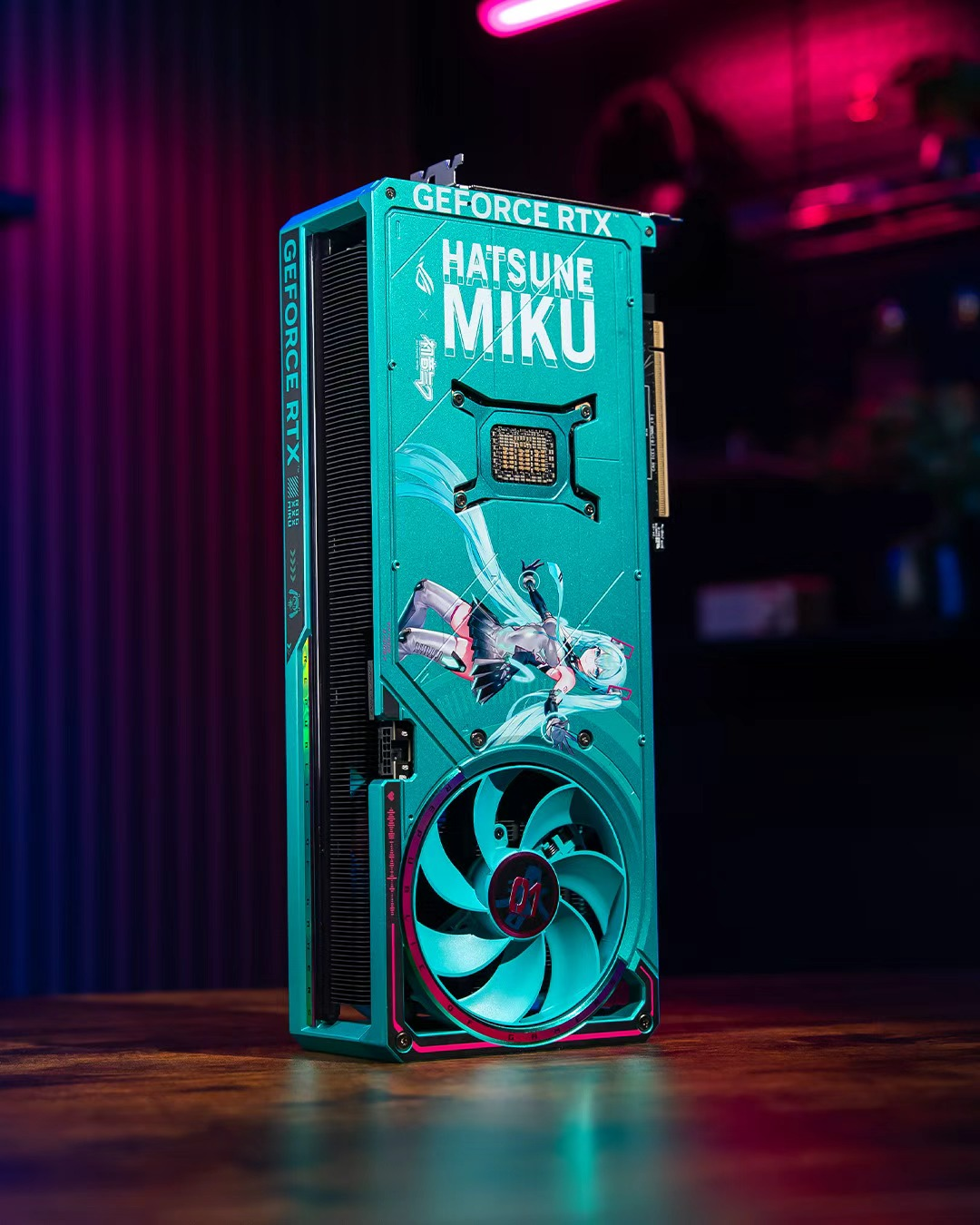 双11颜值至上！ ROG夜神RTX5080 RO姬x初音未来版显卡