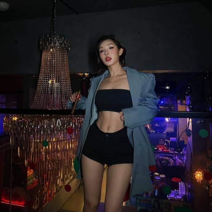 3DM轻松一刻第1581期 体育老师也过不了美人关的