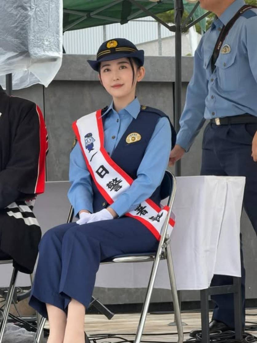 日本美女书法家おしの沙罗福利图 气质和身材俱佳