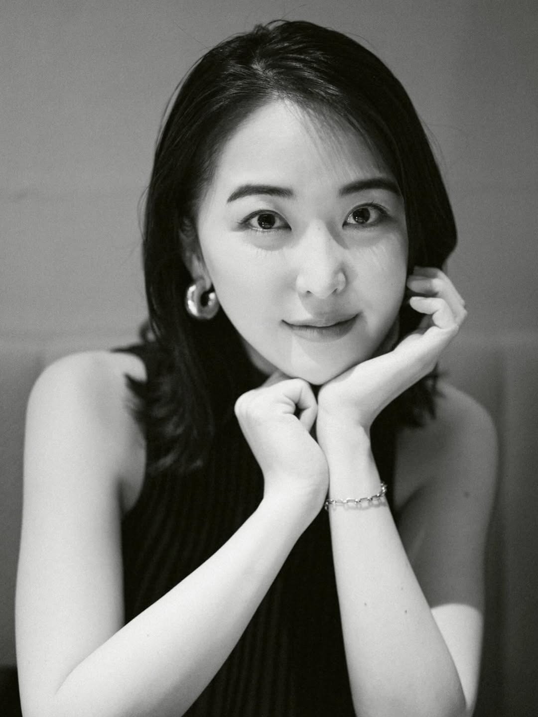 日本美女书法家おしの沙罗福利图 气质和身材俱佳