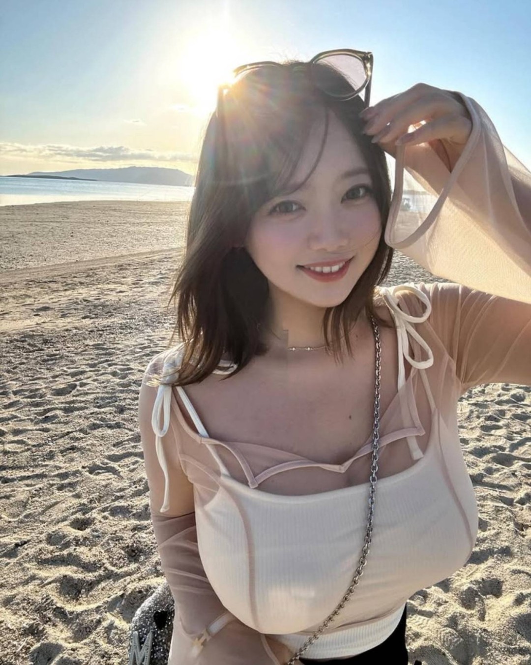 日本网红まりちゃん福利图赏：脸蛋可爱 身材傲人