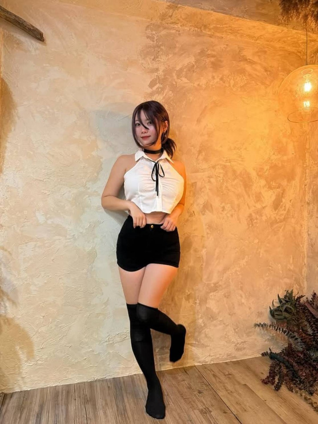 日本网红まりちゃん福利图赏：脸蛋可爱 身材傲人