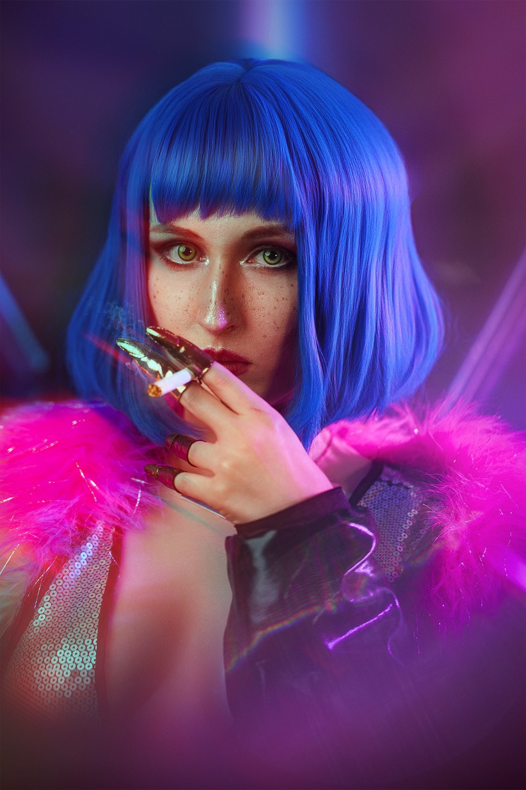 《赛博朋克2077》美女Cos图太完美 让人以为是游戏画面