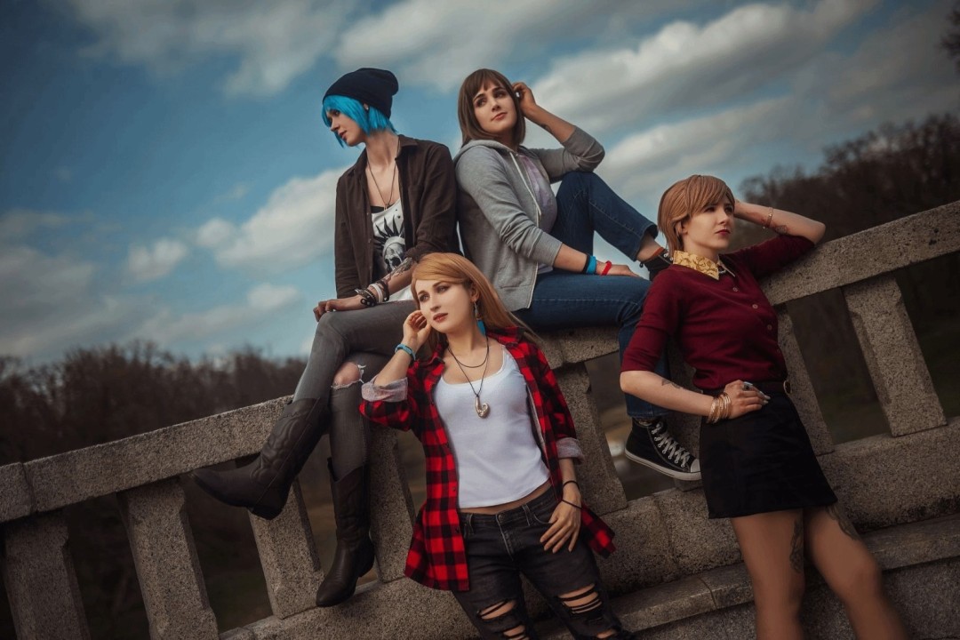 《赛博朋克2077》美女Cos图太完美 让人以为是游戏画面