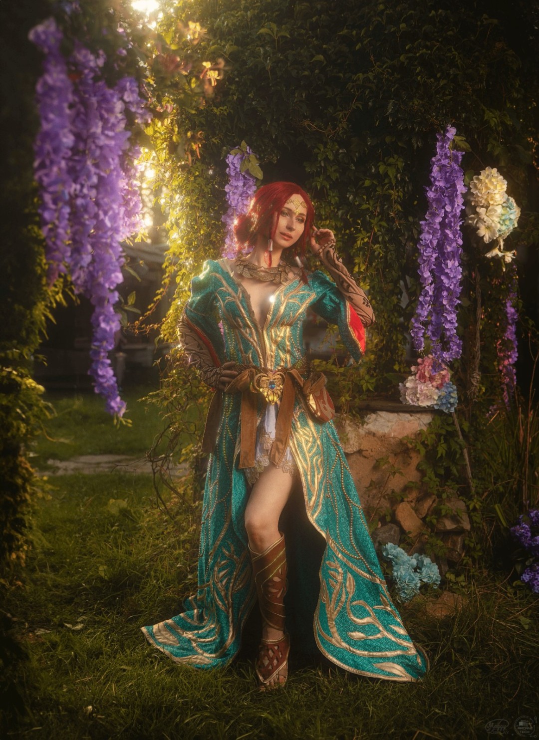 《赛博朋克2077》美女Cos图太完美 让人以为是游戏画面